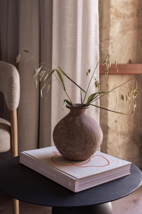 Superior King Room,1482815108:JPEG